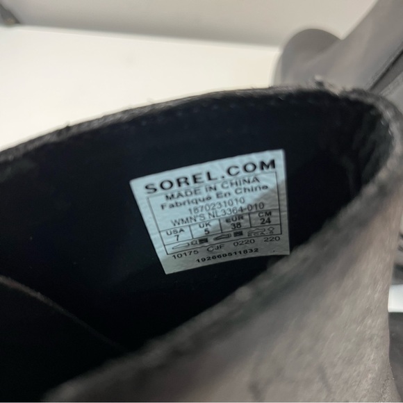 Sorel Joan Of Arctic Wedge II Zip Leather Boots Black NL3364-010, size 7 - Picture 13 of 15